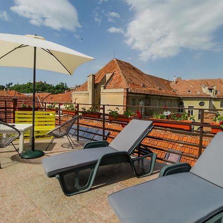 Rooftop Central Apartment Μπρασόβ Εξωτερικό φωτογραφία