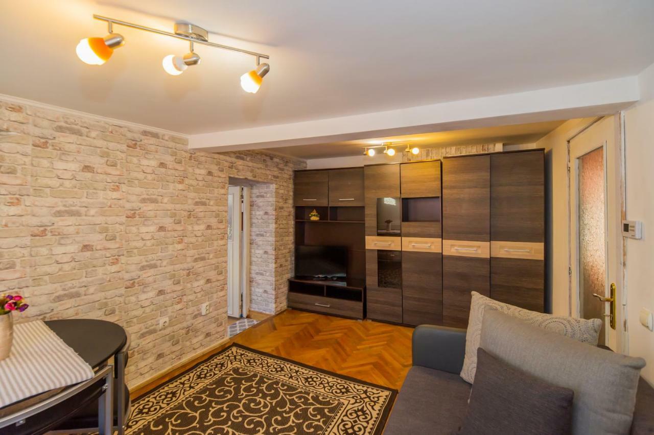 Rooftop Central Apartment Μπρασόβ Εξωτερικό φωτογραφία
