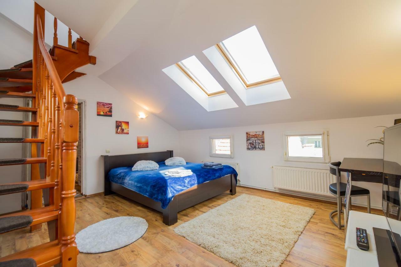 Rooftop Central Apartment Μπρασόβ Εξωτερικό φωτογραφία