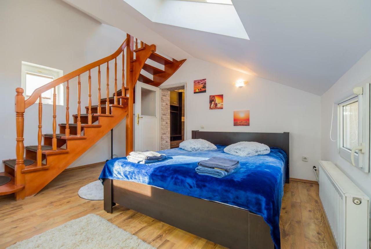 Rooftop Central Apartment Μπρασόβ Εξωτερικό φωτογραφία
